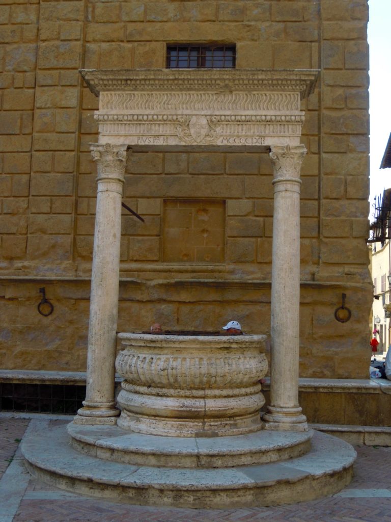 Pozzo dei cani, pienza, francesca mercantini, toscana