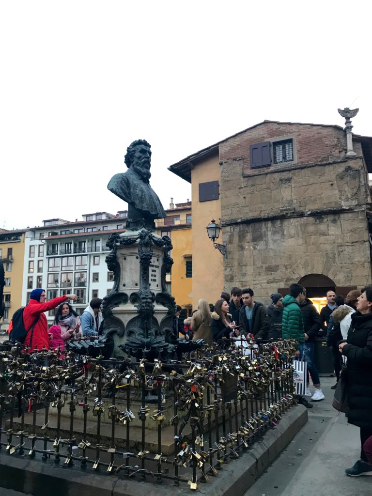 Firenze, ponte vecchio, lucchetti, benvenuto cellini, francesca mercantini